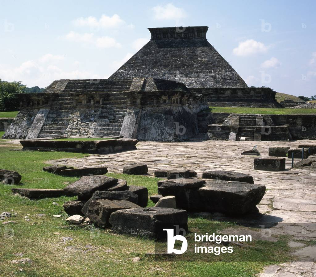 Temple 2 and Temple 5, Totonac, Late Classic period (photo)