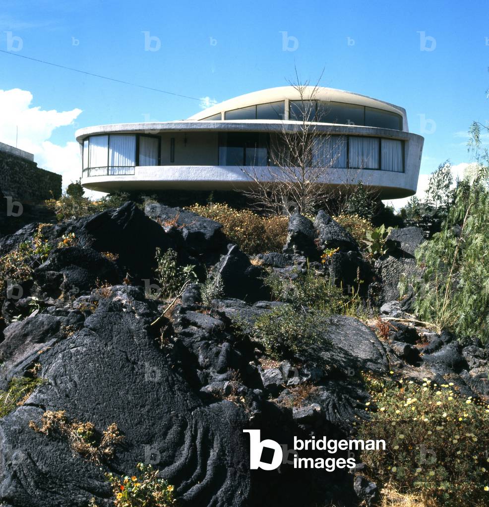 House in Pedregal, Mexico City, Mexico (photo)