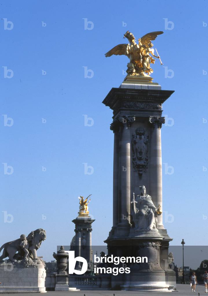 Gilt Bronze statues of Pegasus, Pont Alexandre III, Paris (photo)