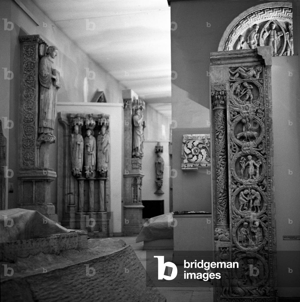 The site of the Musee des Monuments Francais, Cite de l'architecture et du patrimoine, Palais de Chaillot, 1 place du Trocadero, Paris 16th. All the renovation and renovation works were entrusted to the architect Jean Francois Bodin, at the end of 2007. Photography 2003.