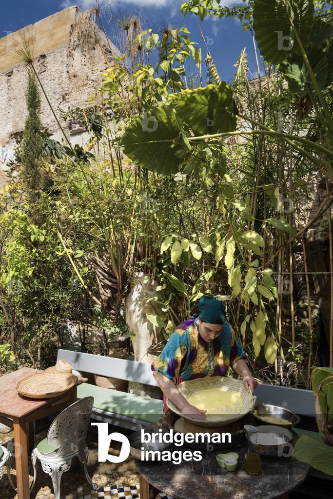 Making couscous, The Ruined Garden, Fez, Morocco (photo)