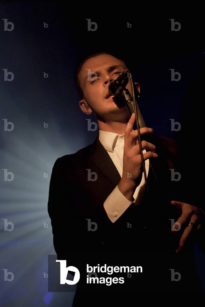 Hurts (photo)