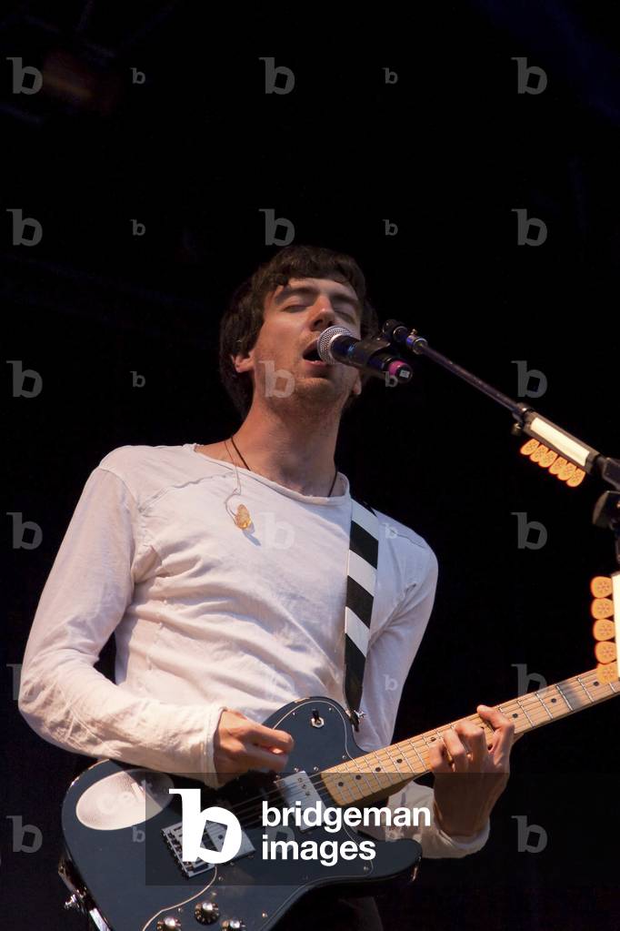 Snow Patrol performing at the Bellahouston park (photo)