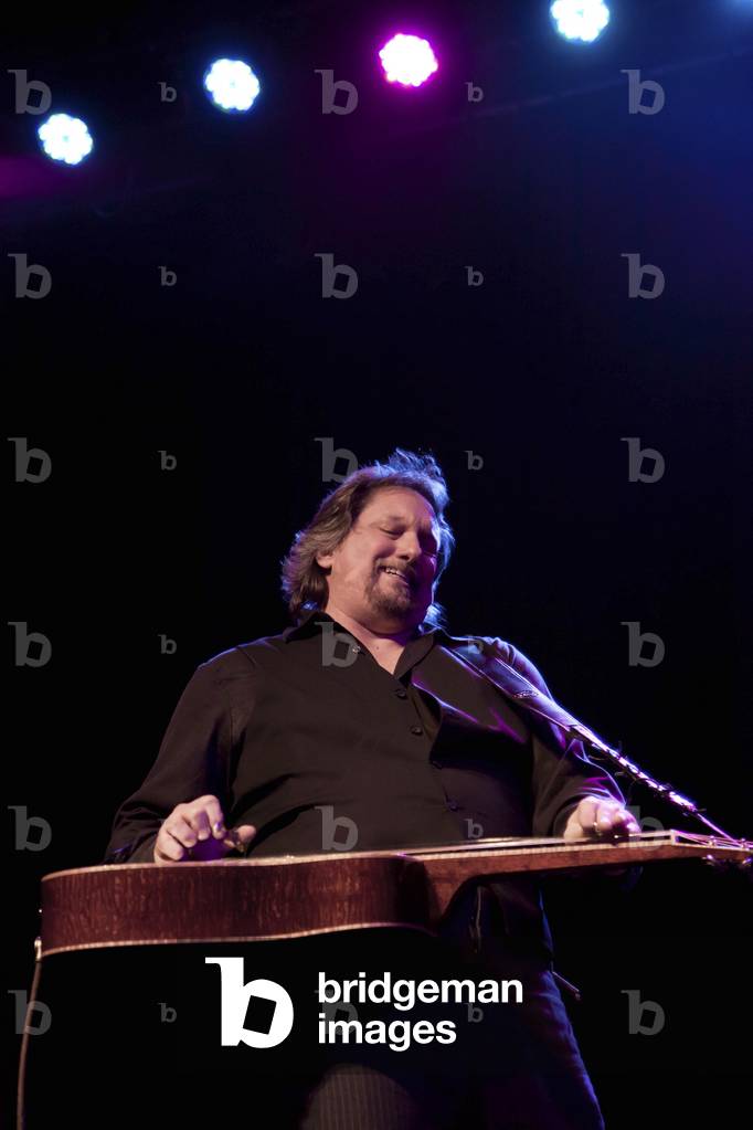 Jerry Douglas (photo)