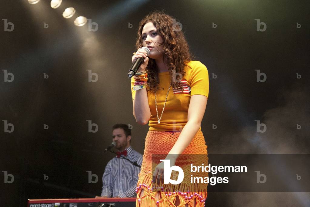 Eliza Doolittle Olympic Torch Relay George Square 8th June 2012 (photo)