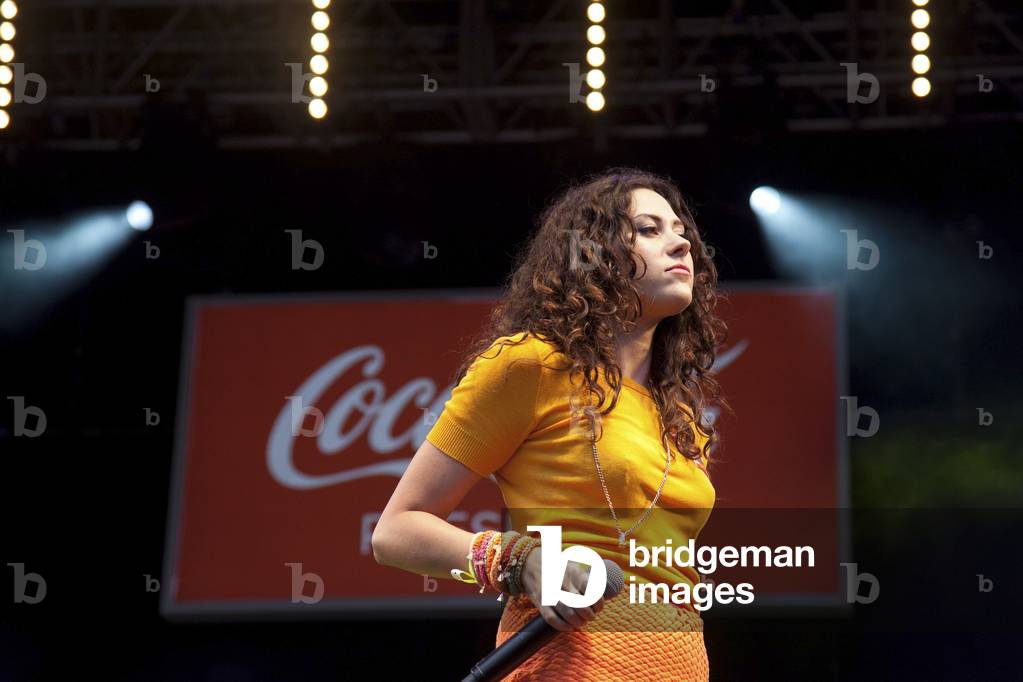 Eliza Doolittle Olympic Torch Relay George Square 8th June 2012 (photo)