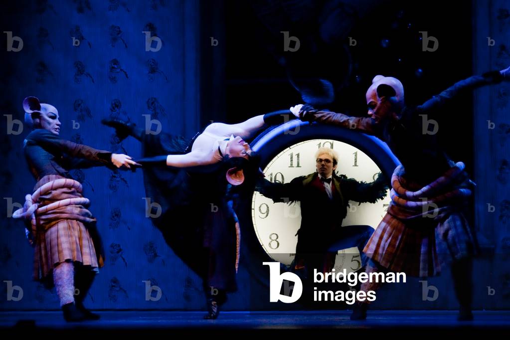 The Nutcracker by Tchaikovsky, produced by Scottish Ballet, Theatre Royal, Glasgow, Scotland, UK, 11 December 2009 (photo)