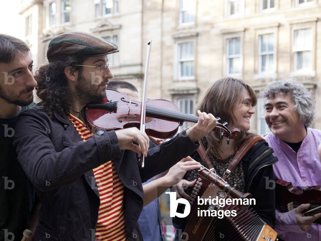 Sol i Serena - Spanish folk band (photo)