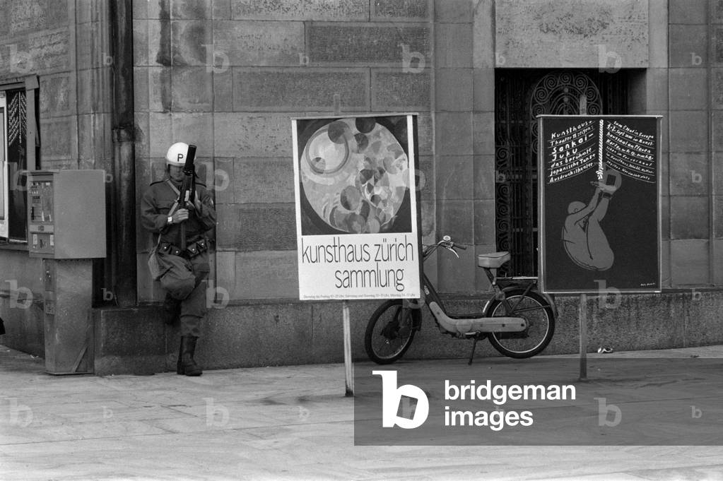 Switzerland Zurich 80s Movement, 1980 (b/w photo)