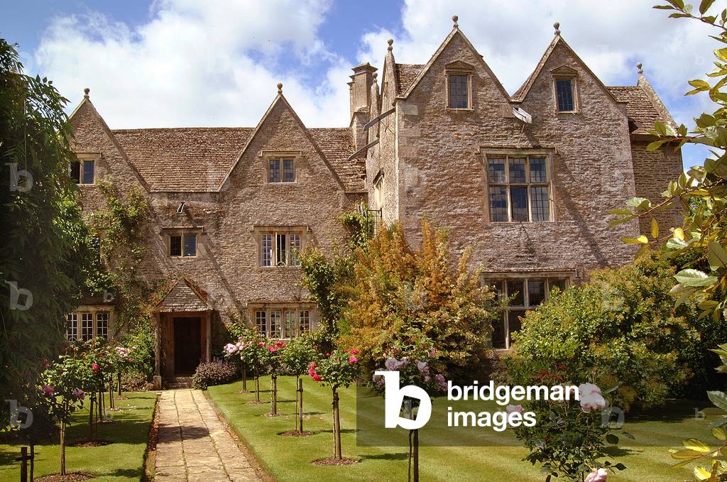 Kelmscott Manor - East View, built in 1570 (photo)