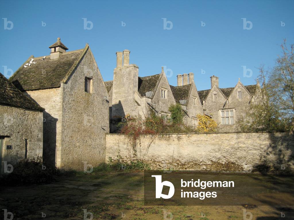 Courtyard and dovecote, at Kelmscott Manor, Oxfordshire, built in 1570 (photo)