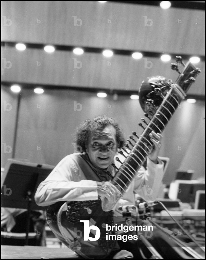 Ravi Shankar performing at Salle Pleyel