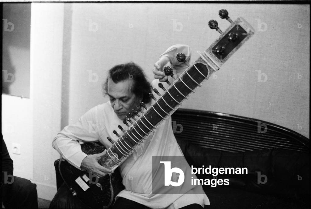 Ravi Shankarin his dressing room with Zubin Mehta