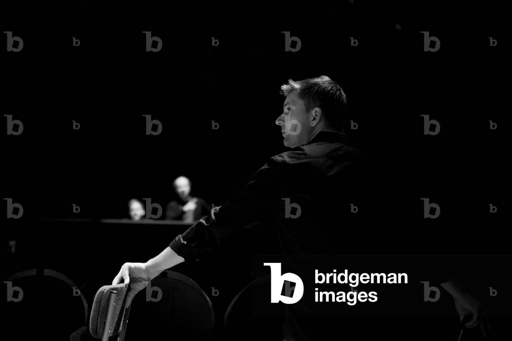 Matthias Pintscher conducting in Paris, 2011