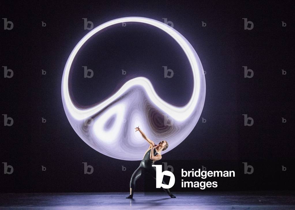 8 Minutes by Alexander Whitley (photo)