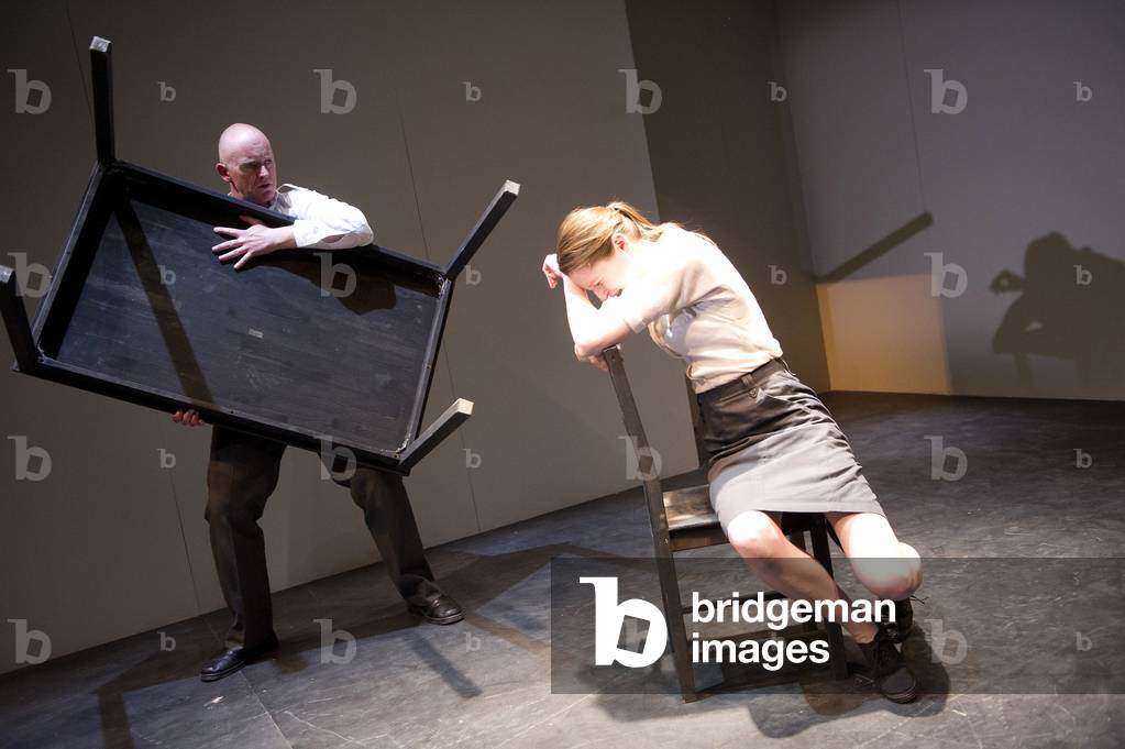Chair Plays Lyric Studio (photo)