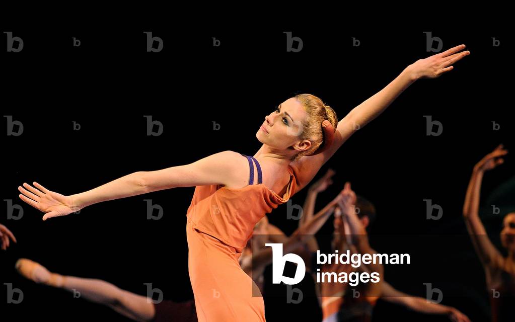 Danielle Rowe in Les Presages (photo)
