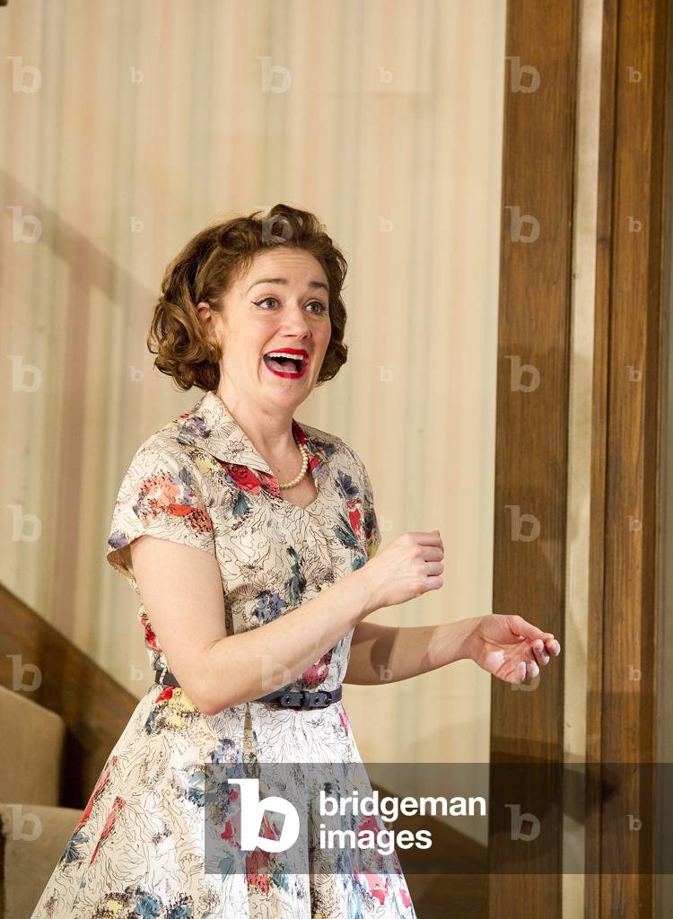 Sophie Thompson as Bev in Clybourne Park (photo)