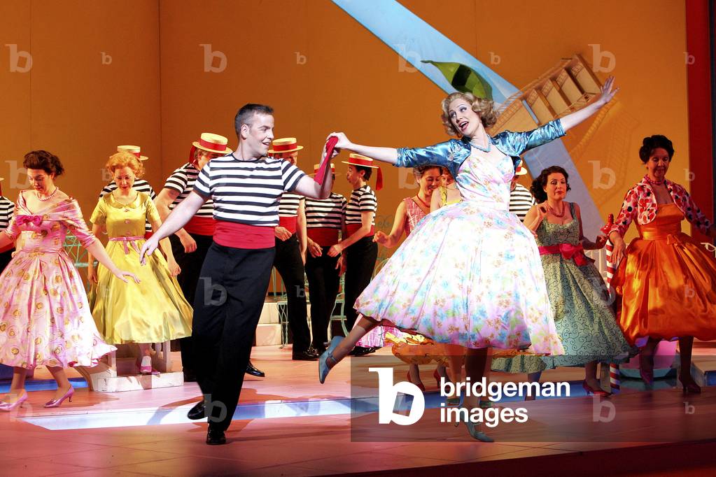 Gilbert & Sullivan 's (photo)
