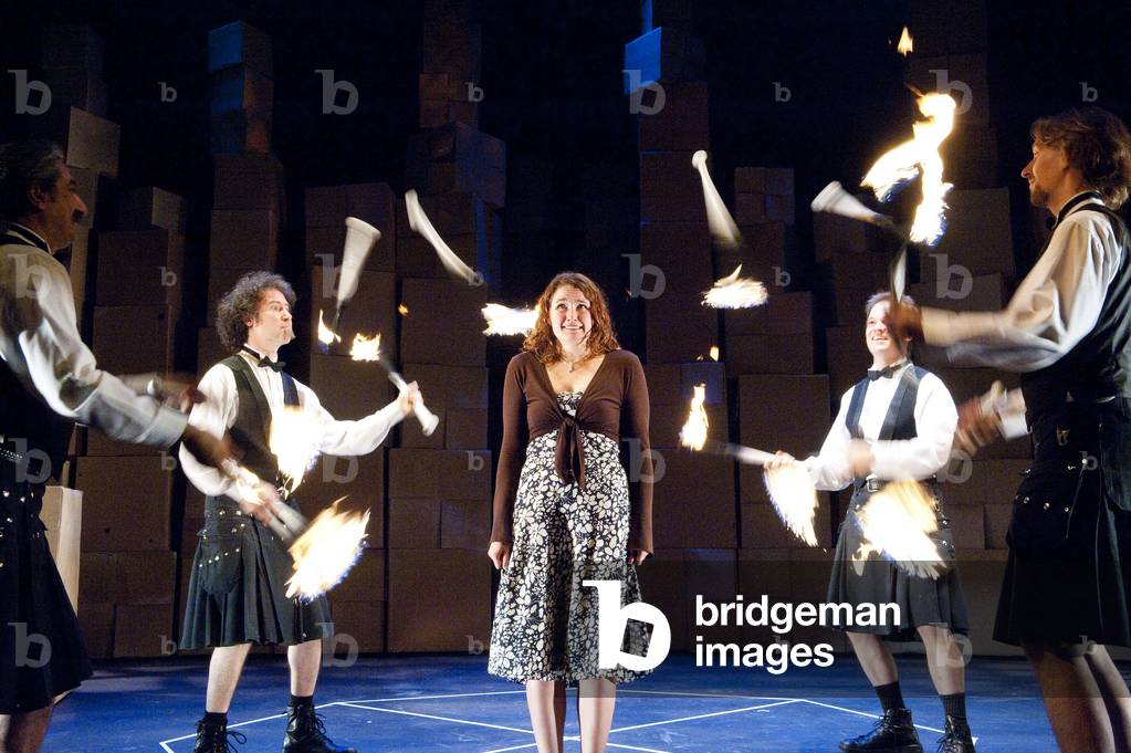 The Flying Karamazov Brothers, Vaudeville Theatre (photo)