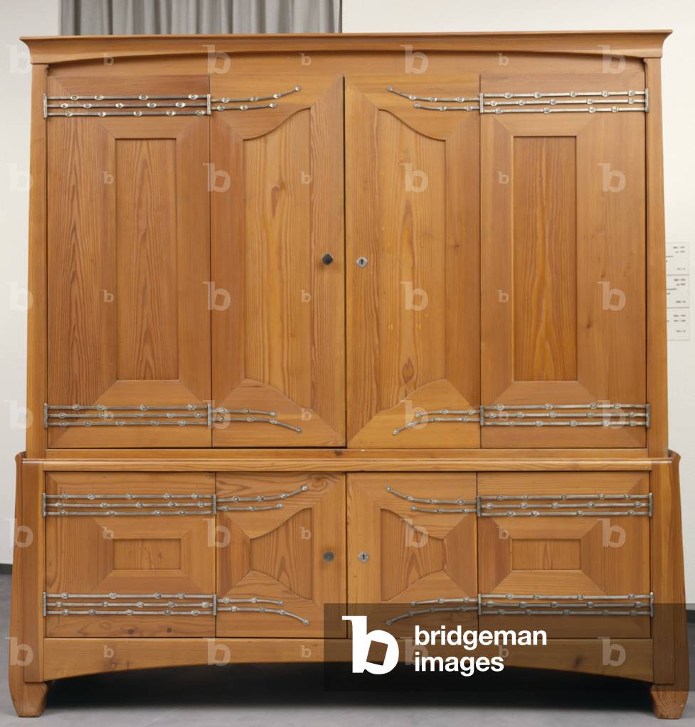 Waschschrank, produziert für die United Workshops for Art in Craft, München, 1898 (Holz und Schmiedeeisen)