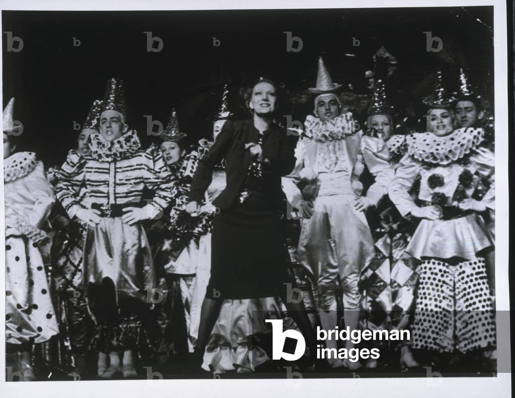 Gertrude Lawrence in Weill's 'Lady in the Dark'