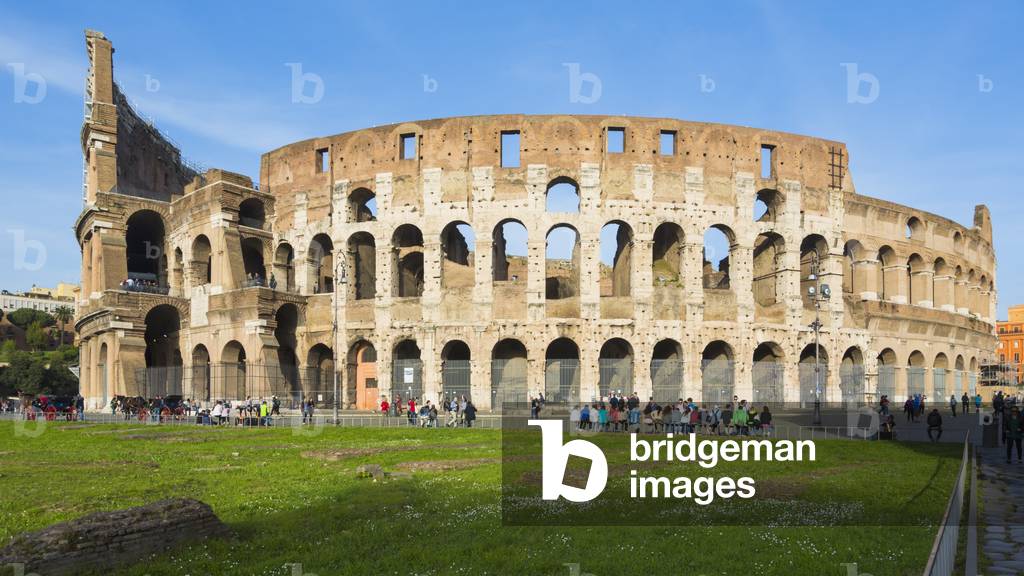 Exterior of the Colosseum, Rome, Italy (photo)