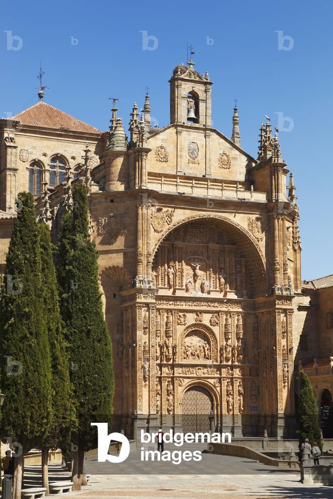 Salamanca, Salamanca Province, Spain.  The 16th century Dominican Convent of Saint Stephen with its Plateresque arch.  Convento de San Esteban (photo)
