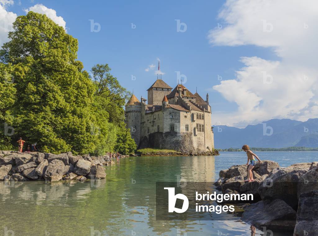 Veytaux, Switzerland. Chateau de Chillon. (photo)