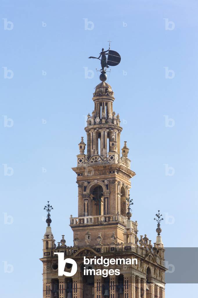 Seville, Spain. Giralda tower. (photo)
