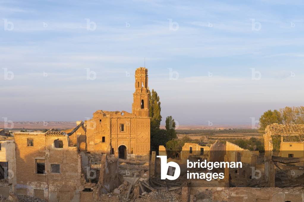 Ruins of Belchite, Zaragoza Province, Aragon, Spain (photo)