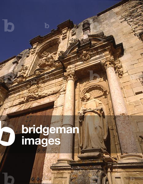 Detail from the church facade (photo)