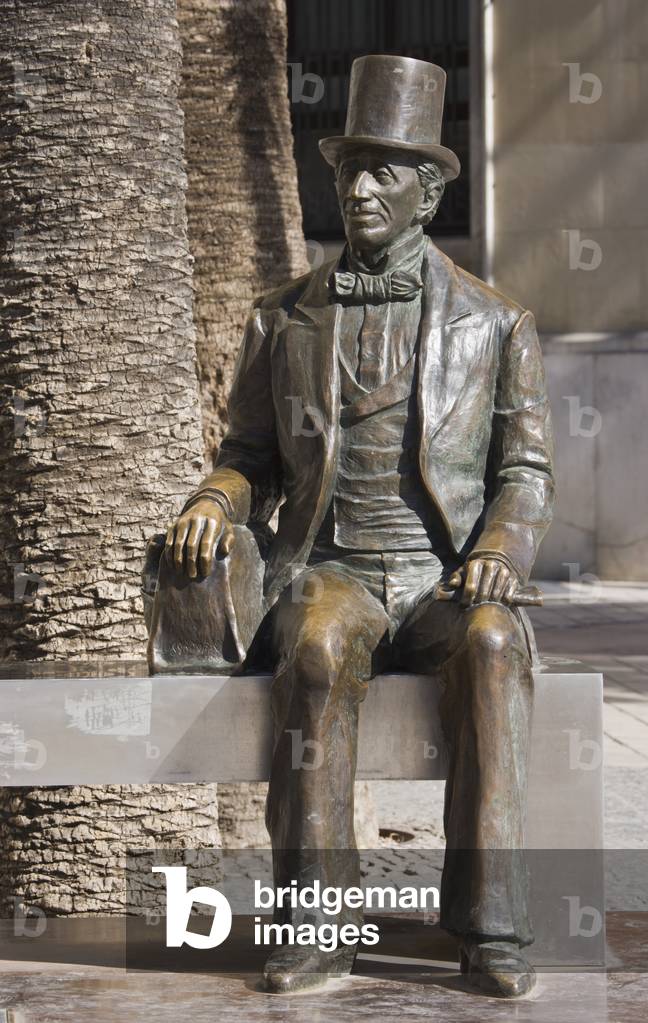 Statue of Danish writer Hans Christian Andersen celebrating his visit to Malaga in 1862 by sculptor Jose Maria Cordoba, Malaga, Costa del Sol, Spain