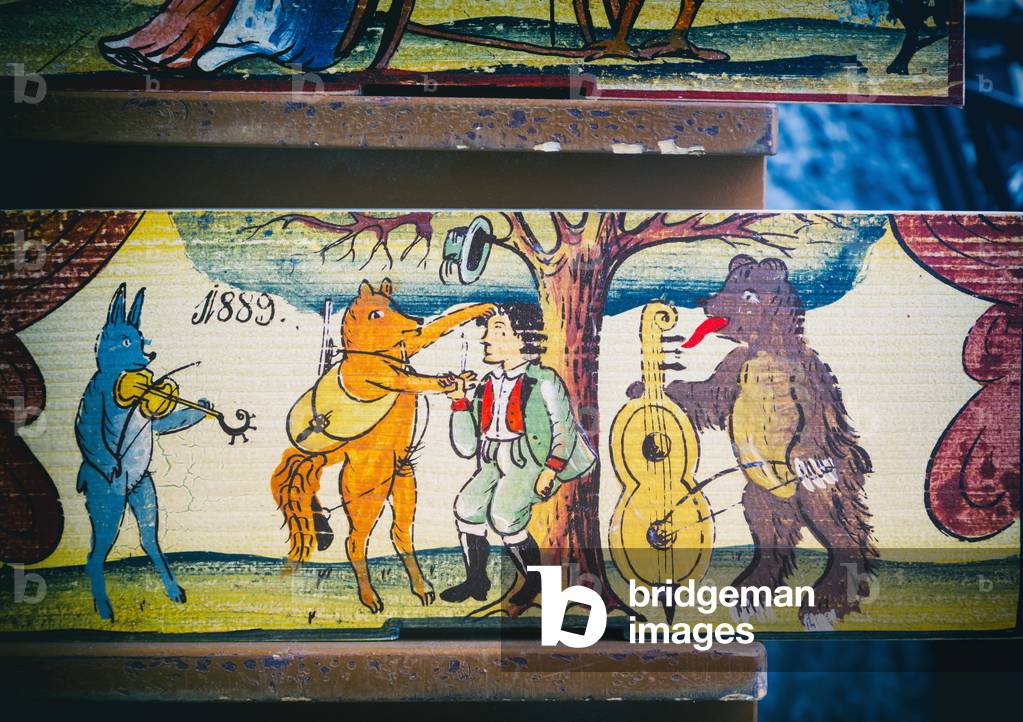Beehive panels, Slovenia (photo)