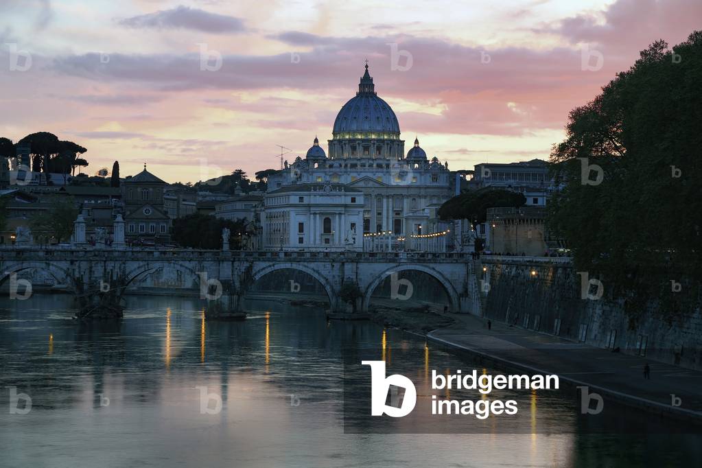 St Peter's at dusk, Rome, Italy (photo)