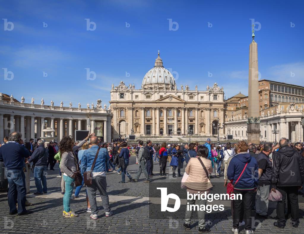 Rome, Italy.  St Peter's Basilica seen across St Peter's Square. (photo)