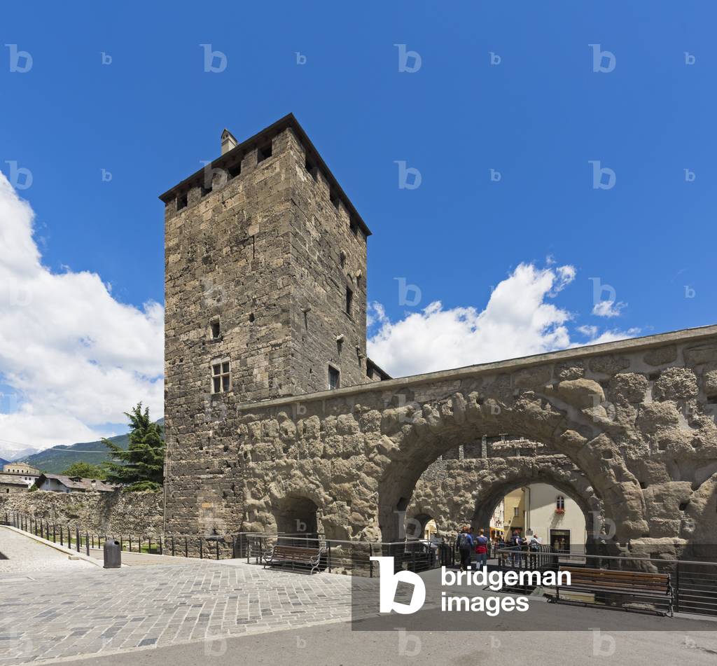 Porta Pretoria, Aosta, Aosta Valley, Italy (photo)