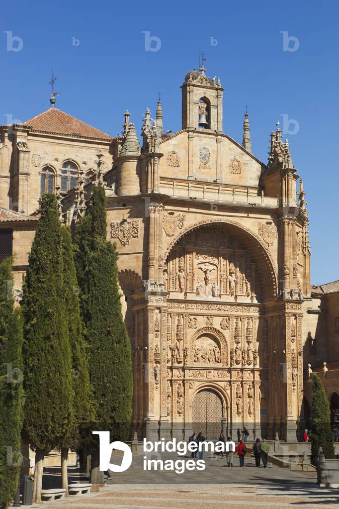 Salamanca, Salamanca Province, Spain.  The 16th century Dominican Convent of Saint Stephen with its Plateresque arch.  Convento de San Esteban (photo)