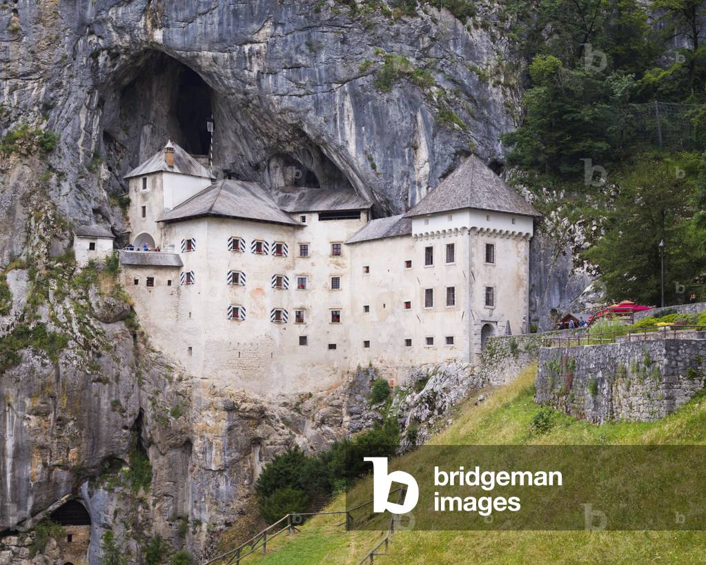 Predjama Castle, Predjama, Inner Carniola, Slovenia (photo)
