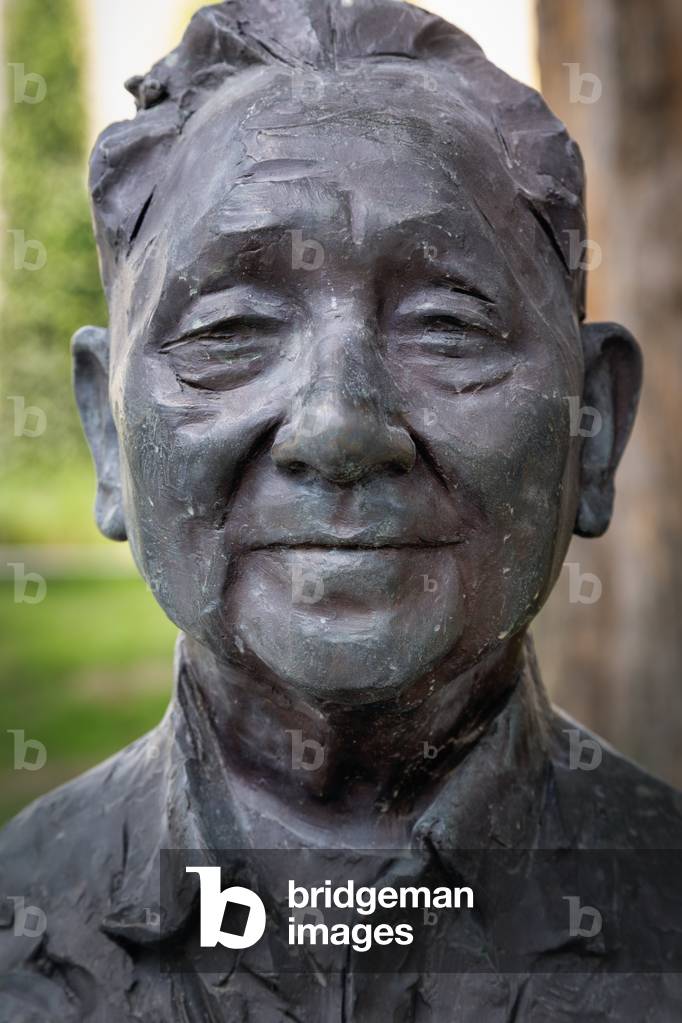 Bust of Deng Xiaoping, Singapore, 2015 (photo)