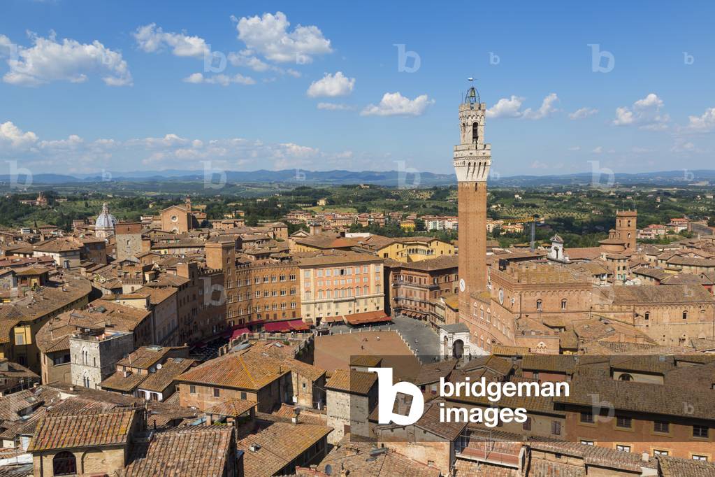 Siena, Italy. Torre del Mangia. (photo)