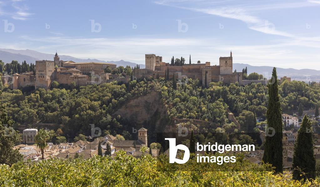 Alhambra palace seen from the Albaicin, Granada, 2019 (photo)