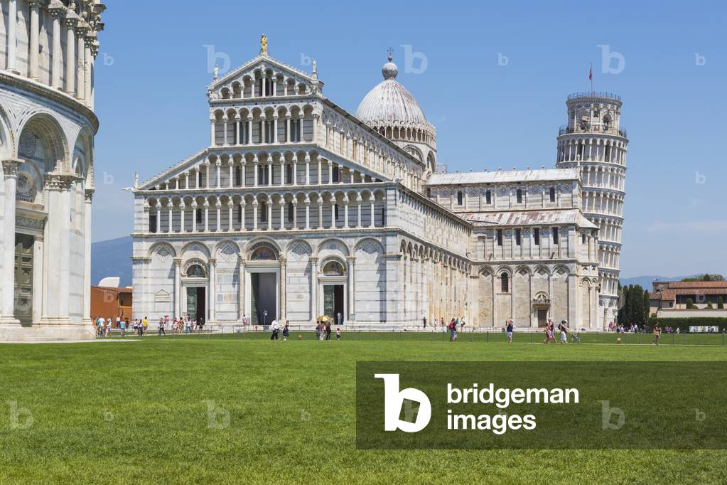 The Leaning Tower of Pisa in the Campo dei Miracoli, or Field of Miracles, Pisa, Pisa Province, Tuscany, Italy (photo)