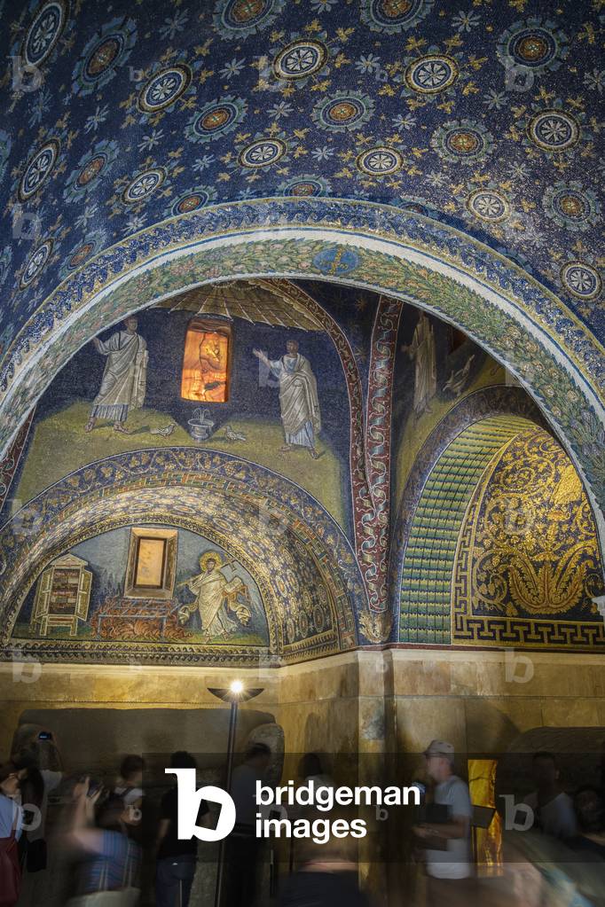 Interior of the 5th century mausoleum, Mausoleo di Galla Placidia: Mosaic of The Good Shepherd, Ravenna, Ravenna Province, Italy (photo)