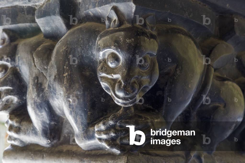 Historiated column in the Romanesque cloister, Collegiate church of Saint Orso, Aosta, Aosta Valley, Italy (photo)
