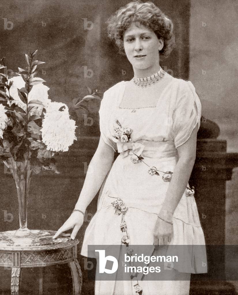 The Princess Mary, Princess Royal and Countess of Harewood (Victoria Alexandra Alice Mary) 1897 –1965).  Third child and only daughter of King George V and Queen Mary.  From  La Esfera, 1914.