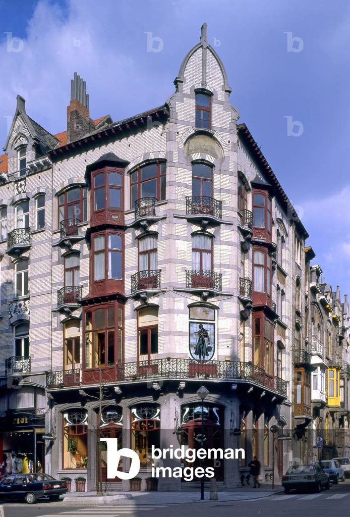 Architect house, 1 to 25 rue Vanderschnik, Brussels (Belgium). Construction 1903, architect Ernest Blerot (1870-1957).