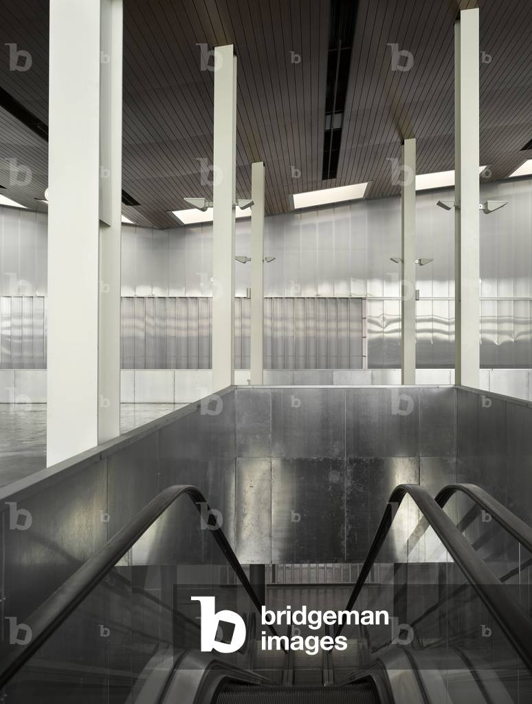 La Cité de la voile Eric Tabarly, Keroman underwater base in Lorient (Morbihan). Architect Jasques Ferrier, 2008. Photography 21/09/07.