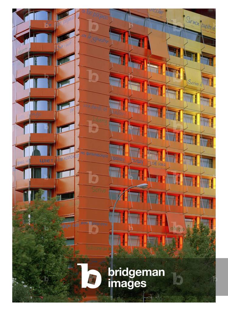 Hotel Puerta America, 41 Avenida America in Madrid, Spain, built in 2005. Photography 13/09/05