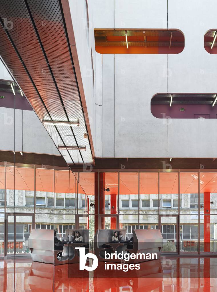 L'Atrium, Universitite Pierre et Marie Curie, Jussieu, Paris 6th Arrondissement.Peripheriques Architectes, Anne Francoise Jumeau, Emmanuelle Marin, David Trottin, 2002-2006.